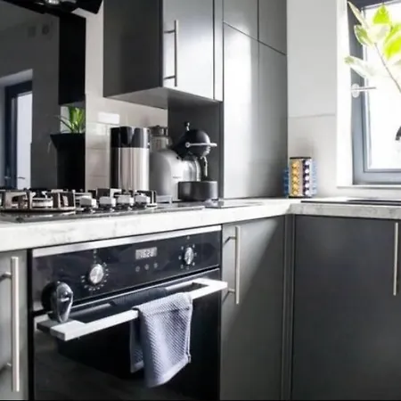 Stunning Modern 3br House, Free Parking & Garden
