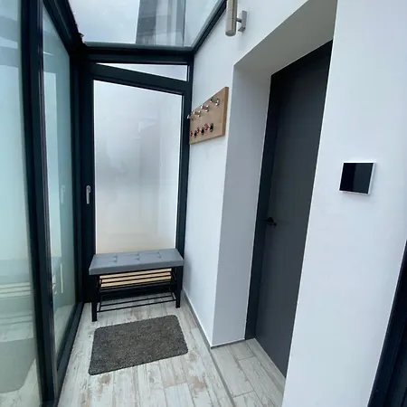 Stunning Modern 3br House, Free Parking & Garden Holiday home