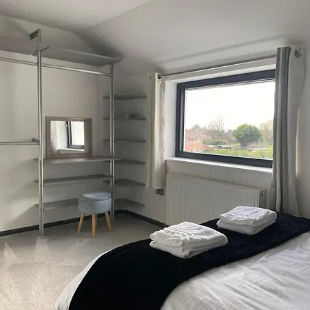Holiday home Stunning Modern 3br House, Free Parking & Garden Leeds (West Yorkshire)