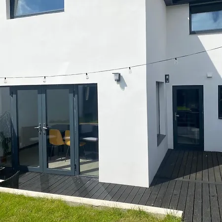 Stunning Modern 3br House, Free Parking & Garden Leeds (West Yorkshire)