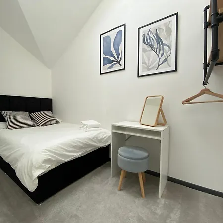 Holiday home Stunning Modern 3br House, Free Parking & Garden